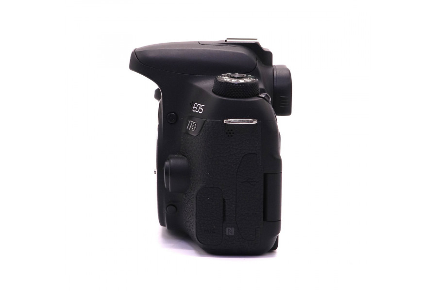 Canon EOS 77D body в упаковке (пробег 60205 кадров)