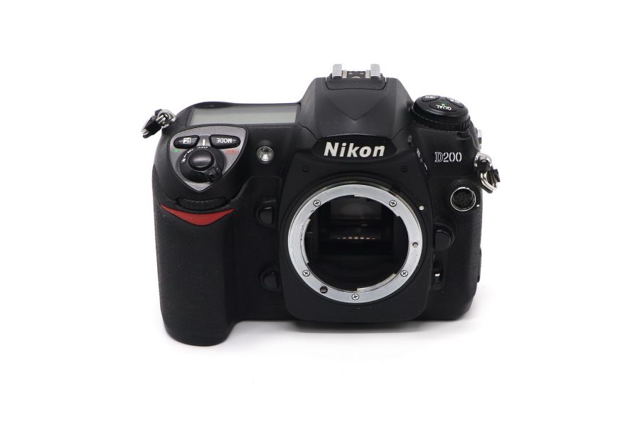 Фотокамера Nikon D200 body (пробег 28270 кадров)