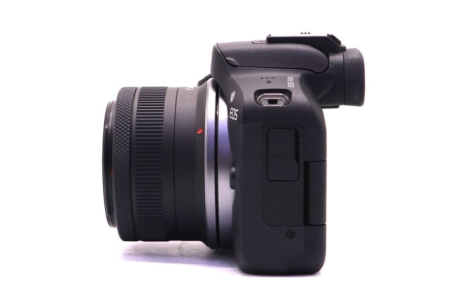 Фотоаппарат Canon EOS R50 kit (пробег 1130 кадров)