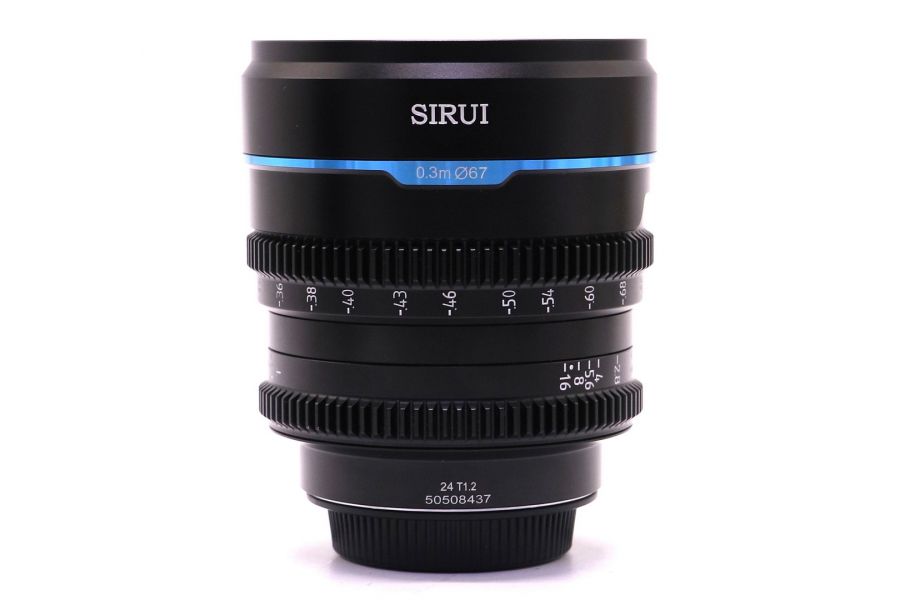 Sirui Nightwalker 24mm T1.2 S35 X-Mount в упаковке