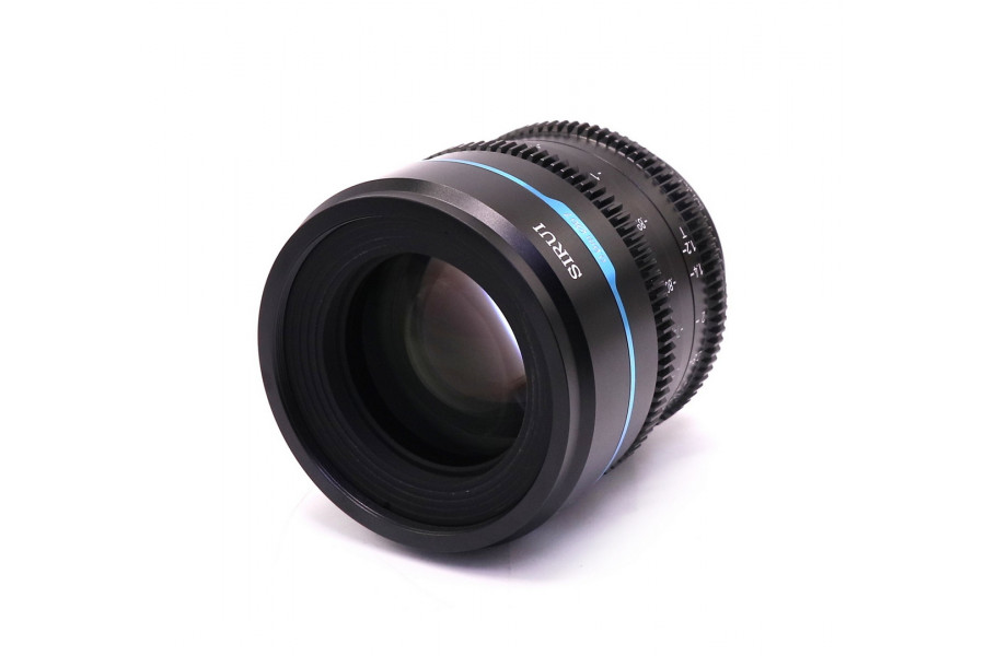 Объектив Sirui Nightwalker 55mm T1.2 S35 в упаковке