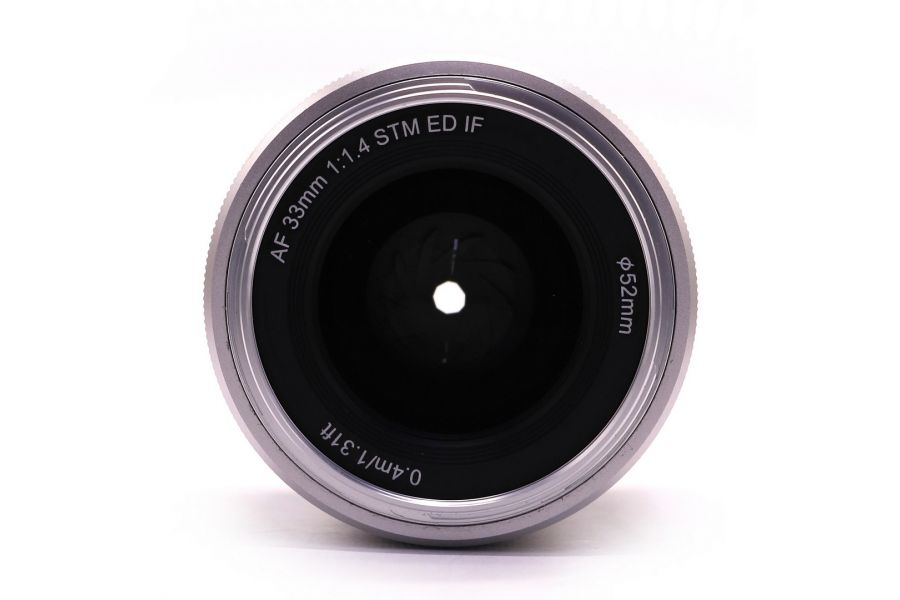 Viltrox AF 33mm f/1.4 STM ED IF в упаковке