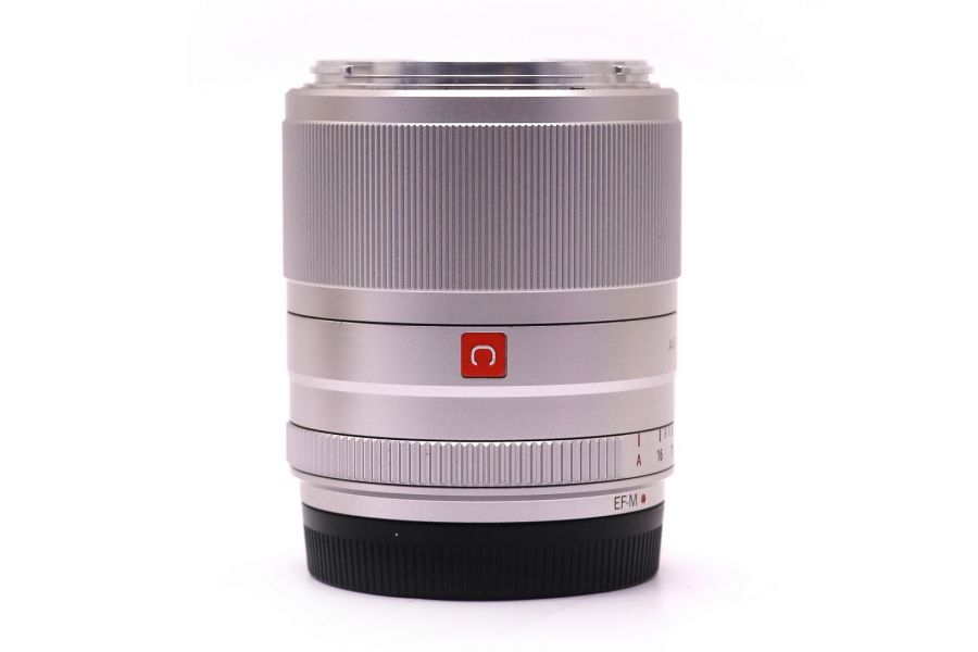 Viltrox AF 33mm f/1.4 STM ED IF в упаковке