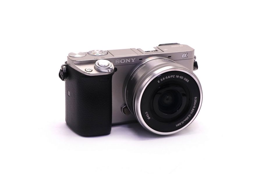 Sony A6000 ILCE-6000 kit в упаковке (пробег 49850 кадров)