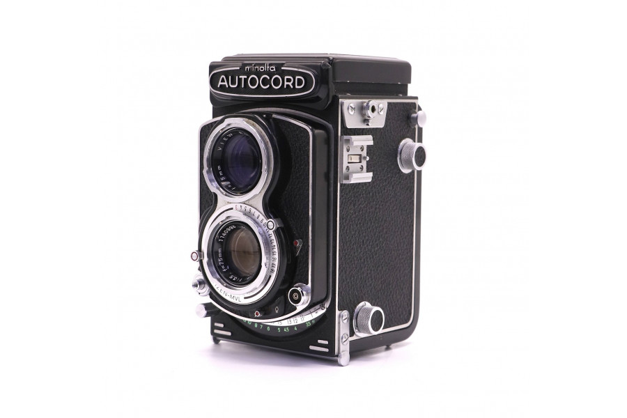 Cреднеформатная фотокамера Minolta Autocord