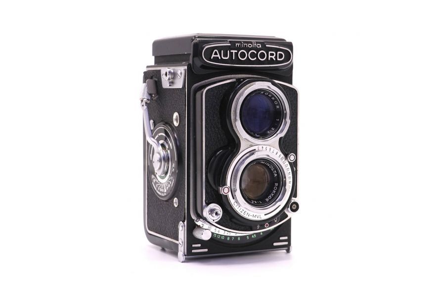 Cреднеформатная фотокамера Minolta Autocord