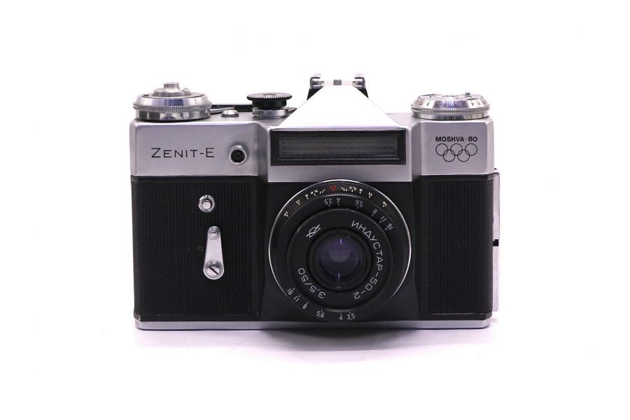 Фотоаппарат Зенит Е + Индустар 50-2 Москва 80