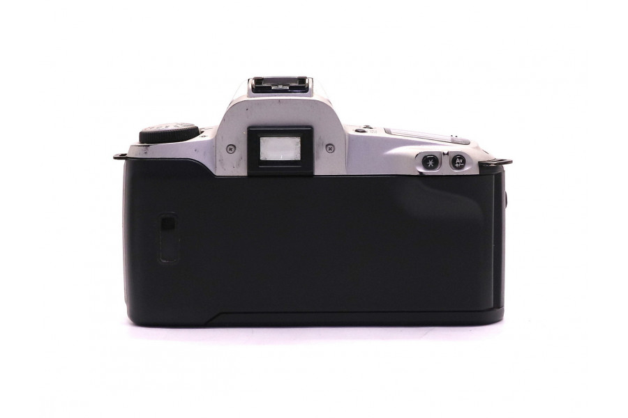 Зеркальный фотоаппарат Canon EOS 500N body