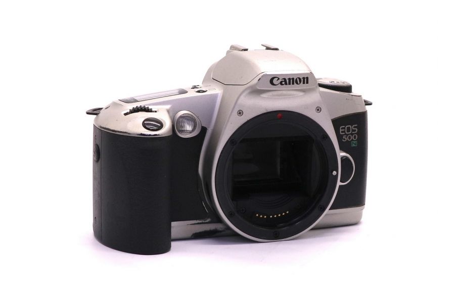 Зеркальный фотоаппарат Canon EOS 500N body