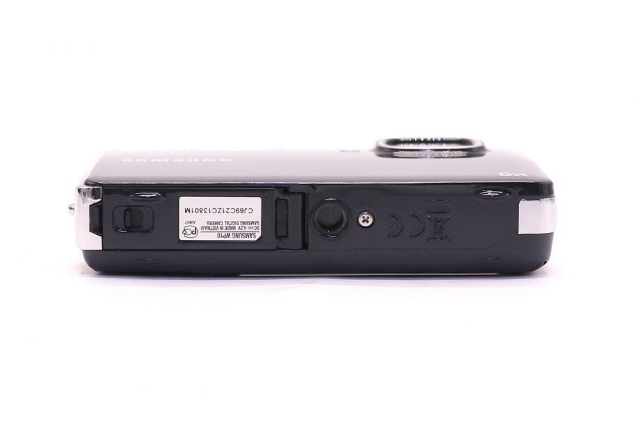 Цифровой фотоаппарат Samsung WP10 в упаковке