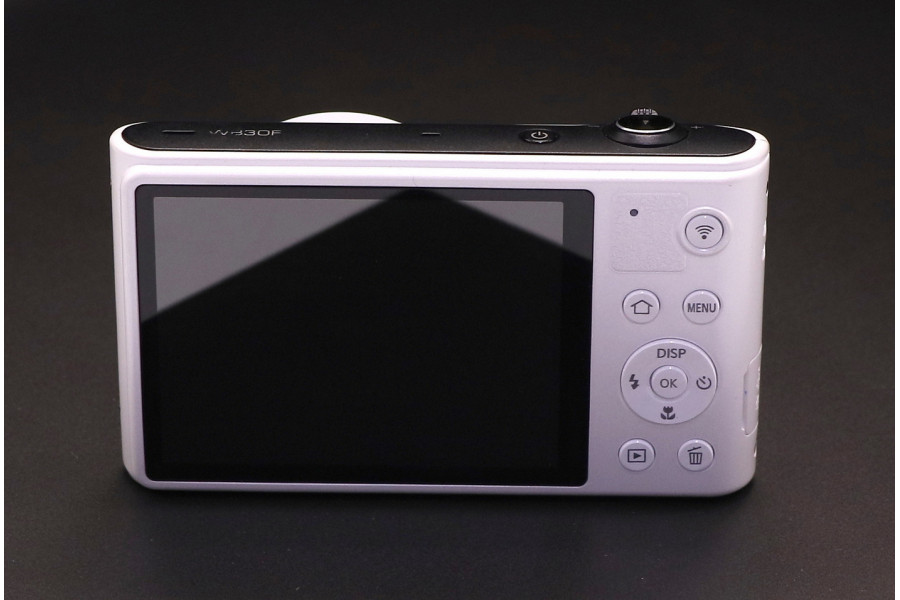 Компактный цифровой фотоаппарат Samsung WB30F