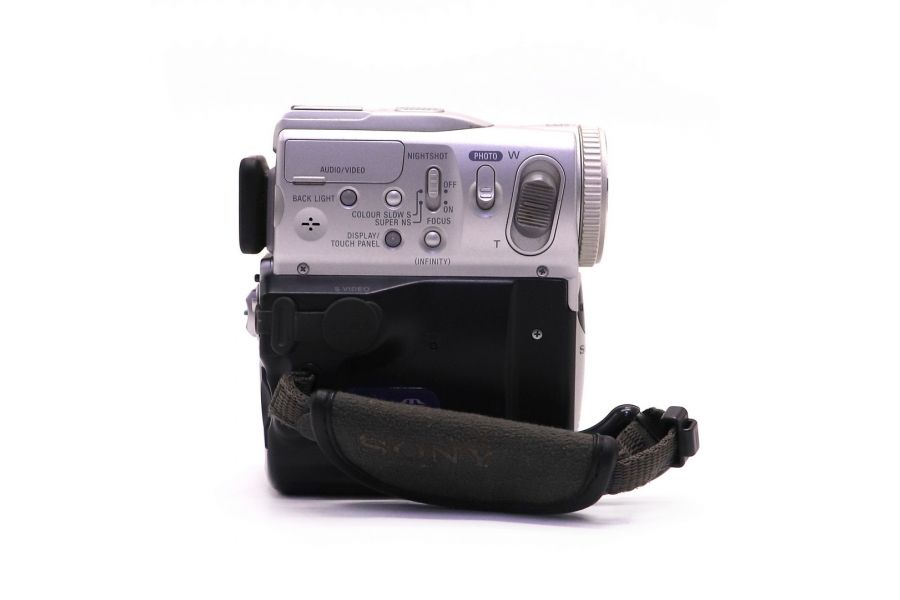 Видеокамера цифровая Sony DCR-PC101E PAL