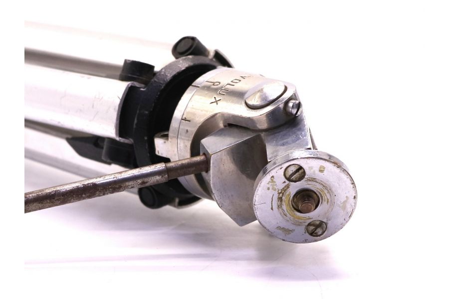 Компактный винтажный штатив-трипод Volux