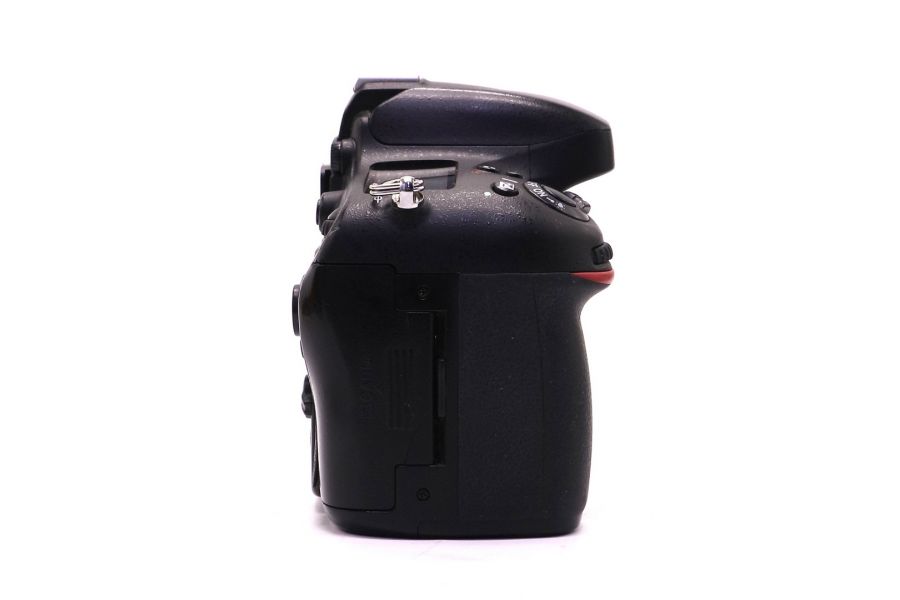 Nikon D610 body в упаковке (пробег 259000 кадров)