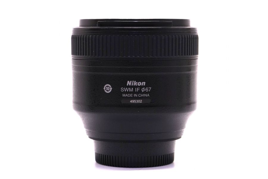 Объектив Nikon 85mm f/1,8G AF-S Nikkor в упаковке