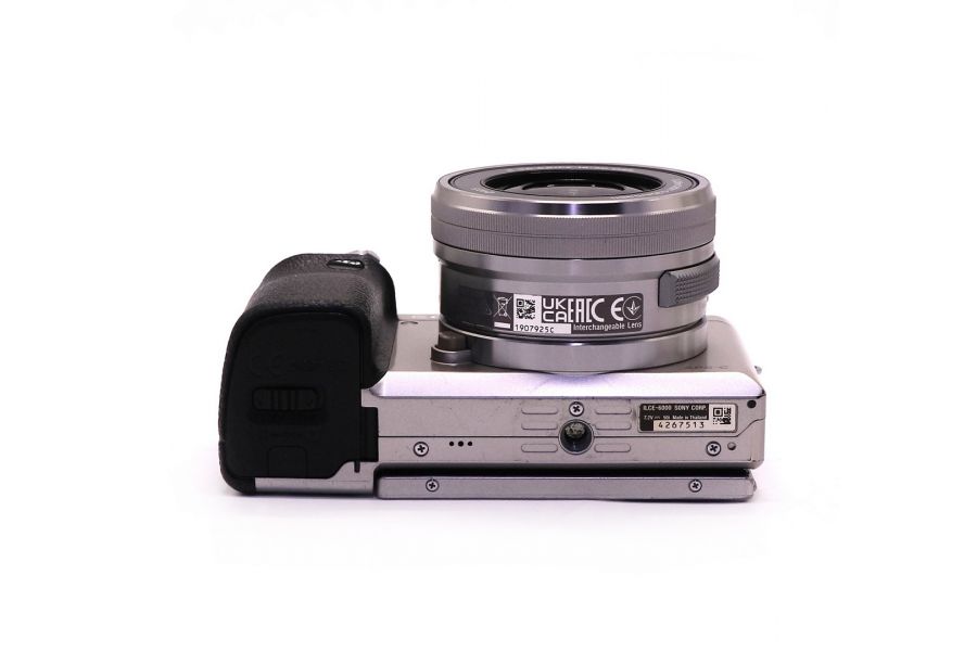 Sony A6000 ILCE-6000L kit (пробег 26500 кадров)