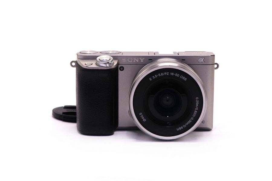Sony A6000 ILCE-6000L kit (пробег 26500 кадров)