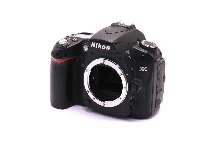 Зеркальный цифровой фотоаппарат Nikon D90 body