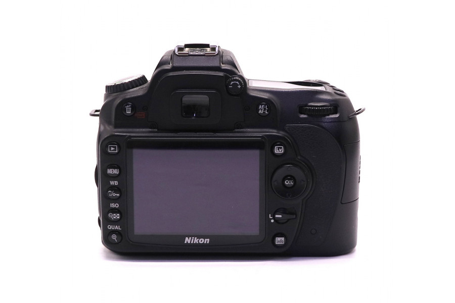 Зеркальный цифровой фотоаппарат Nikon D90 body