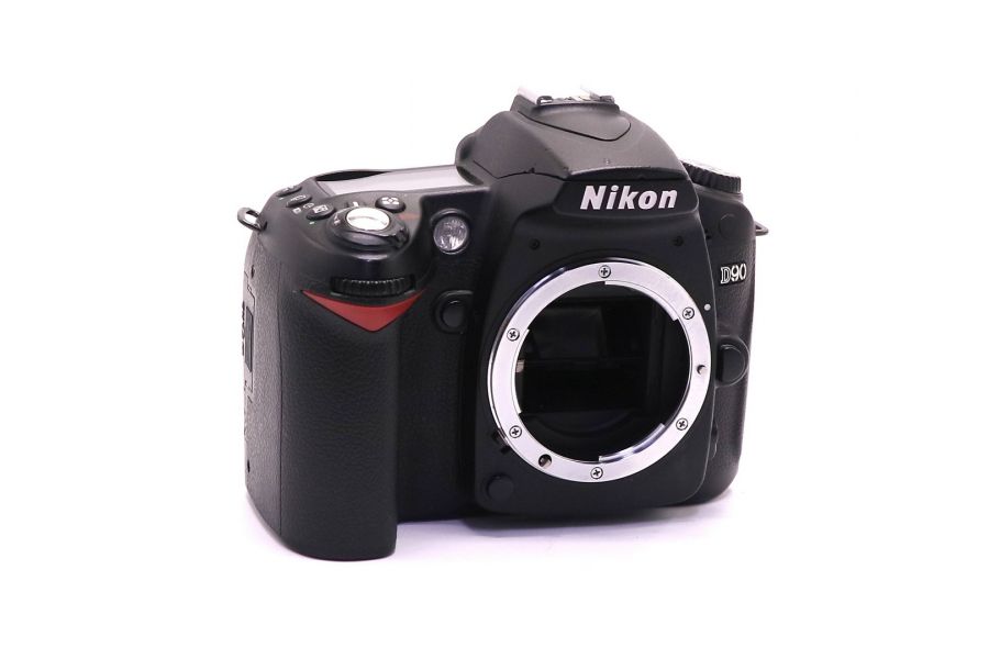 Зеркальный цифровой фотоаппарат Nikon D90 body