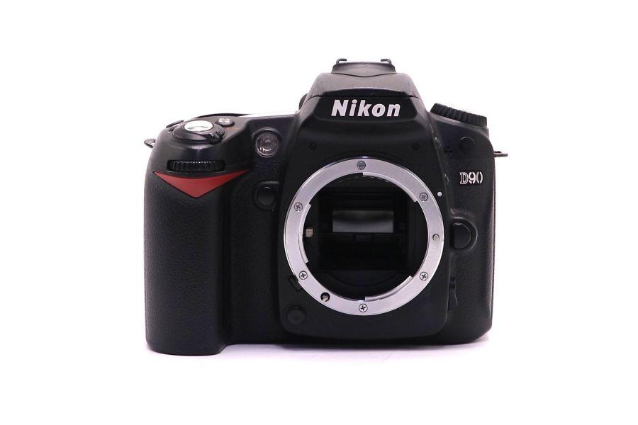 Зеркальный цифровой фотоаппарат Nikon D90 body