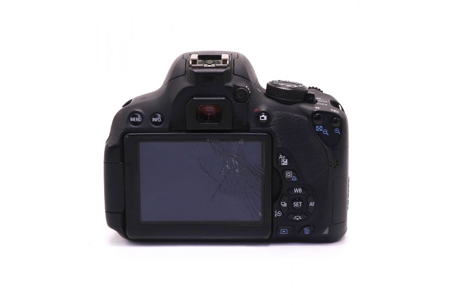 Камера Canon EOS 700D body (пробег 81795 кадров)