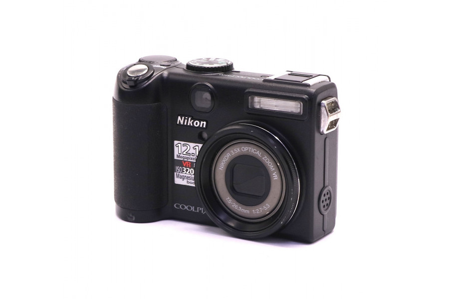 Компактная цифровая камера Nikon Coolpix P5100