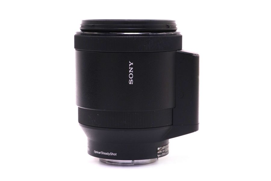 Зум-объектив Sony 18-200mm f/3.5-6.3 E PZ (SELP18200)