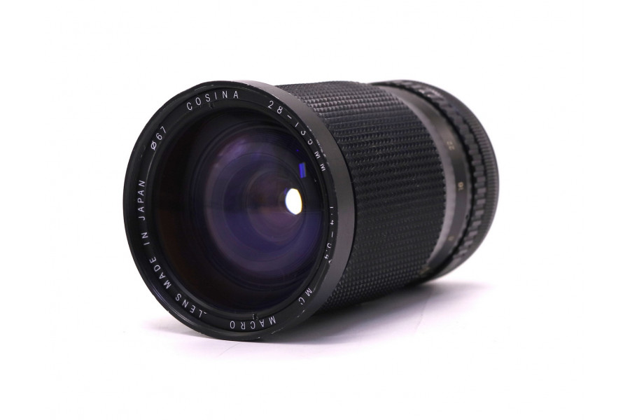 Зум-объектив Cosina 28-135mm f/4-5.4 MC Macro Canon FD