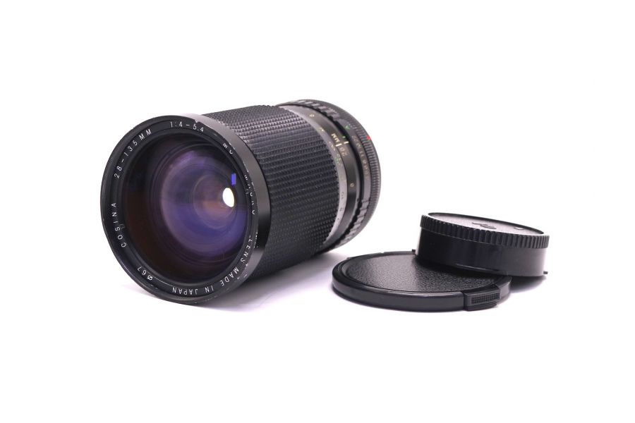 Зум-объектив Cosina 28-135mm f/4-5.4 MC Macro Canon FD