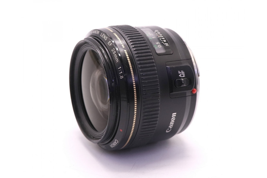 Объектив Canon EF 28mm f/1.8 USM в упаковке