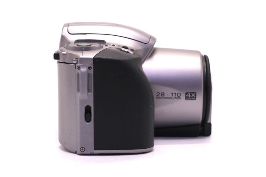 Зеркальная фотокамера Olympus IS-200 в упаковке