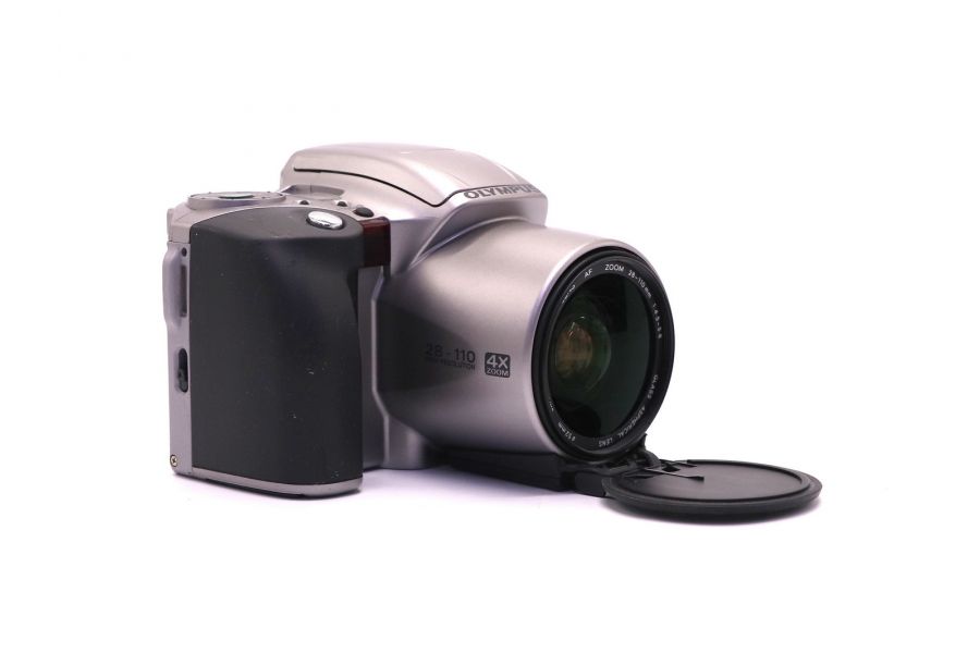 Зеркальная фотокамера Olympus IS-200 в упаковке