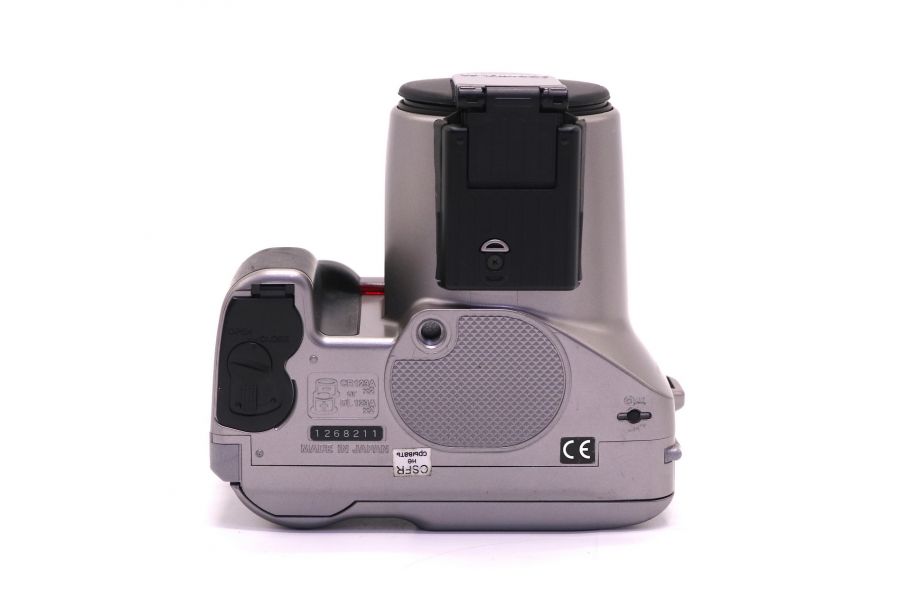 Зеркальная фотокамера Olympus IS-200 в упаковке