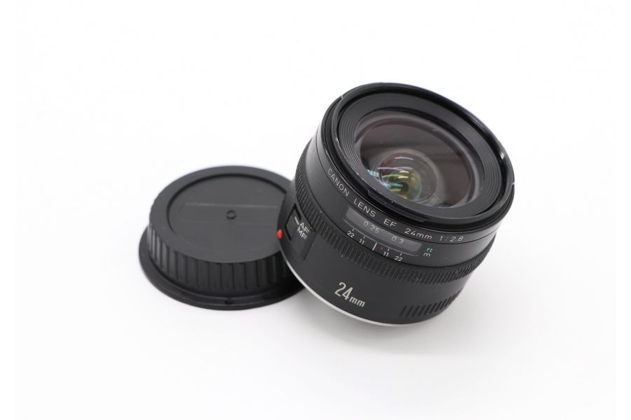 Широкоугольный объектив Canon EF 24mm f/2.8