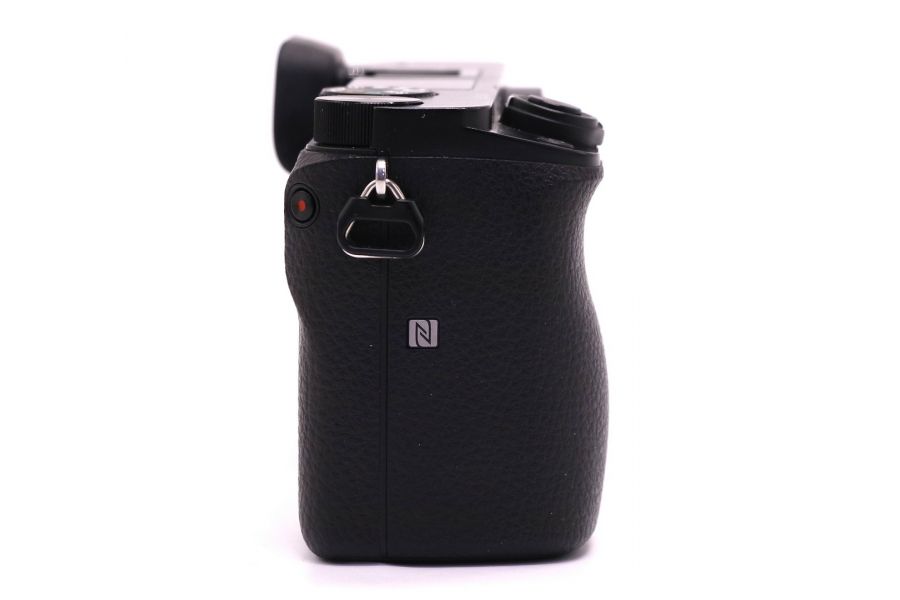 Sony A6000 ILCE-6000 body в упаковке (пробег 20545 кадров)