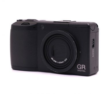 Компактная цифровая фотокамера Ricoh GR Digital II
