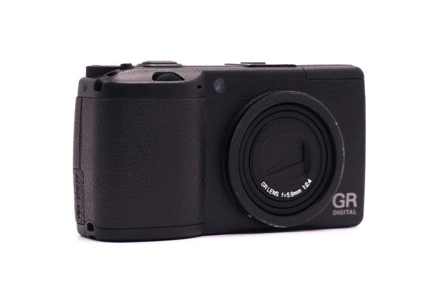 Компактная цифровая фотокамера Ricoh GR Digital II