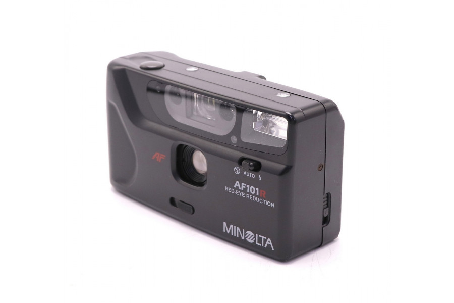 Компактная винтажная камера Minolta AF101R