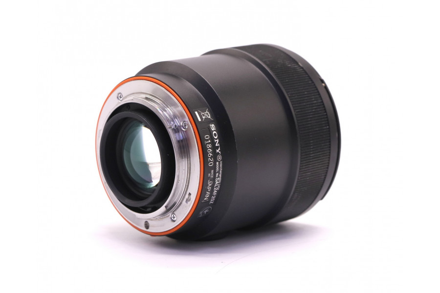 Sony Carl Zeiss Distagon T* 24mm f/2.0 ZA SSM (SAL-24F20Z) в упаковке