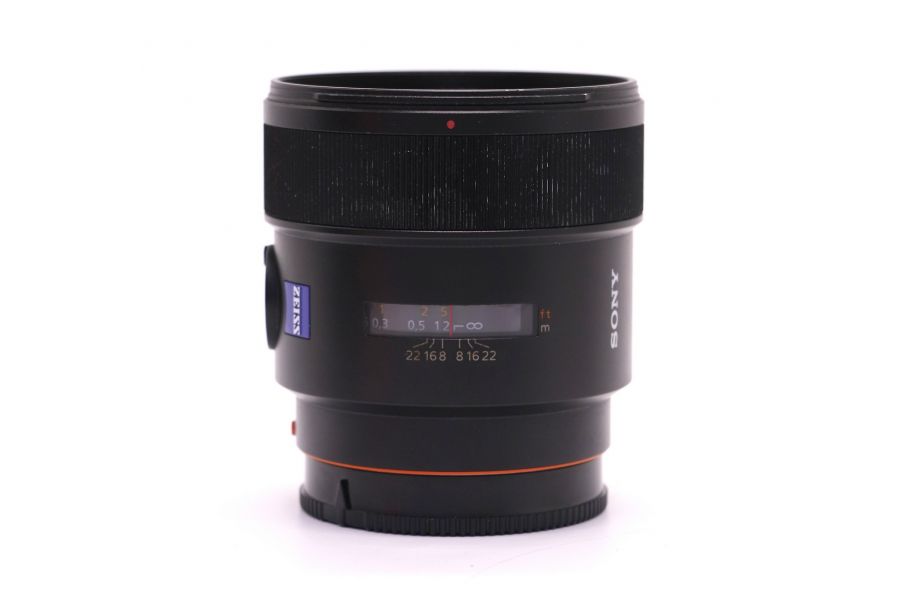 Sony Carl Zeiss Distagon T* 24mm f/2.0 ZA SSM (SAL-24F20Z) в упаковке