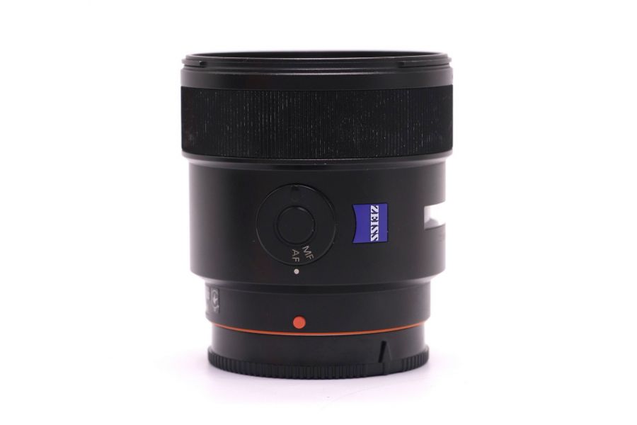 Sony Carl Zeiss Distagon T* 24mm f/2.0 ZA SSM (SAL-24F20Z) в упаковке
