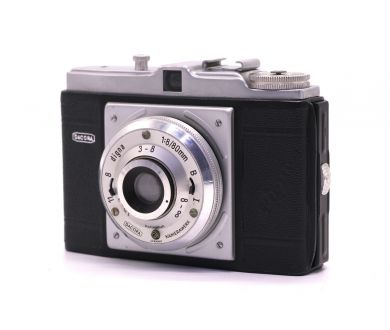 Немецкая среднеформатная фоткамера Dacora Digna