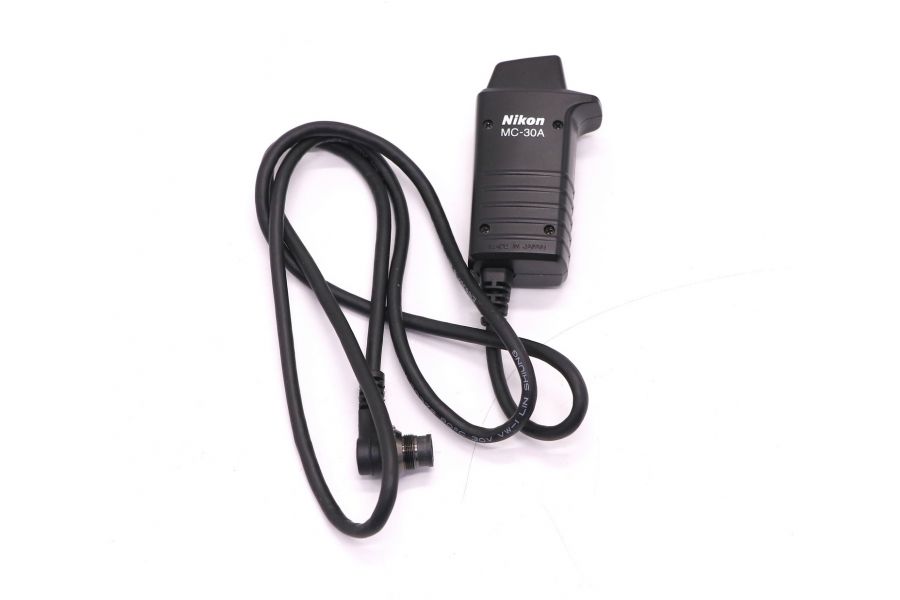 Пульт ДУ проводной Nikon MC-30A в упаковке