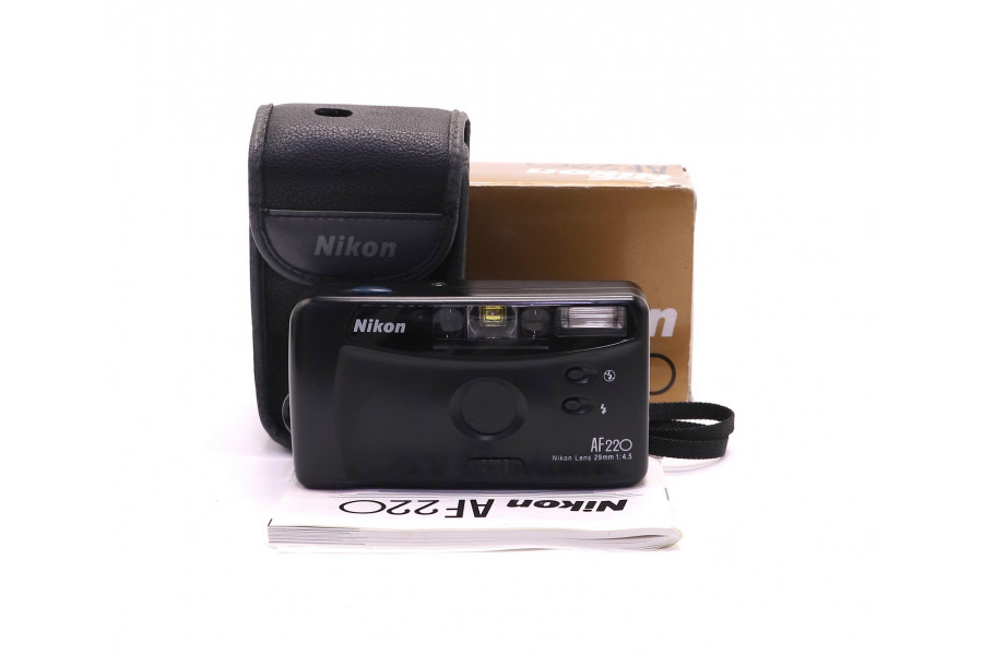 Компактная плёночная камера Nikon AF220 в упаковке