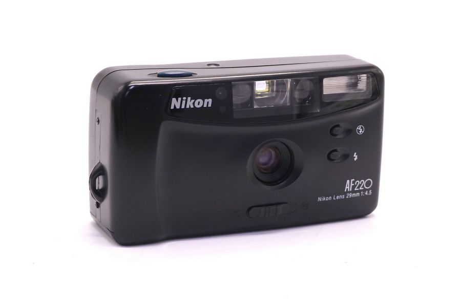 Компактная плёночная камера Nikon AF220 в упаковке