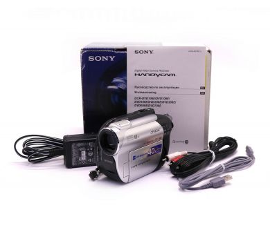 Цифровая видеокамера Sony DCR-DVD106E в упаковке