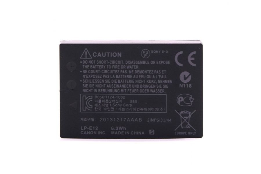 Литий-ионный аккумулятор Canon LP-E12 в упаковке