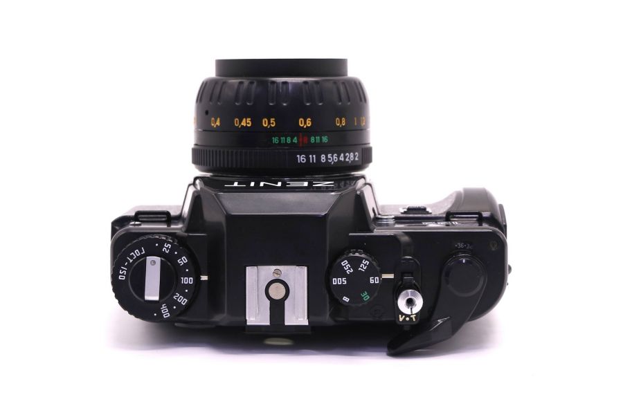 Зеркальная камера Зенит 122 + Зенитар-М2s МС 2/50