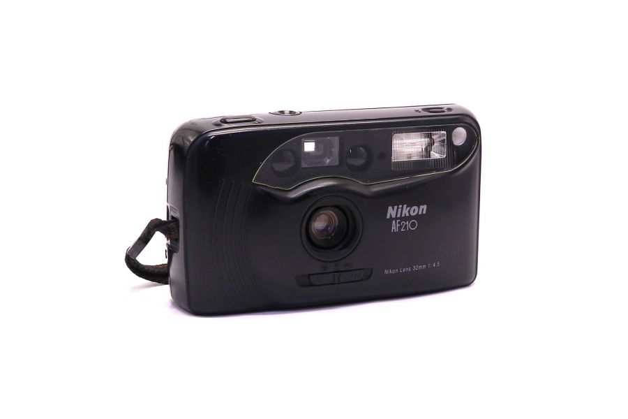Компактная плёночная камера Nikon AF210 в упаковке